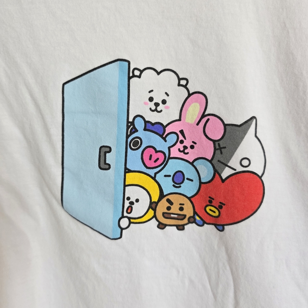 BT21 BTS Shirt Short Sleeve K-Pop Korean Characters Kawaii Y2K - Picture 2 of 4